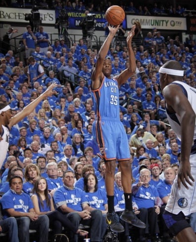 Kevin Durant Laces Up Nike Zoom KD III "Scoring Title"