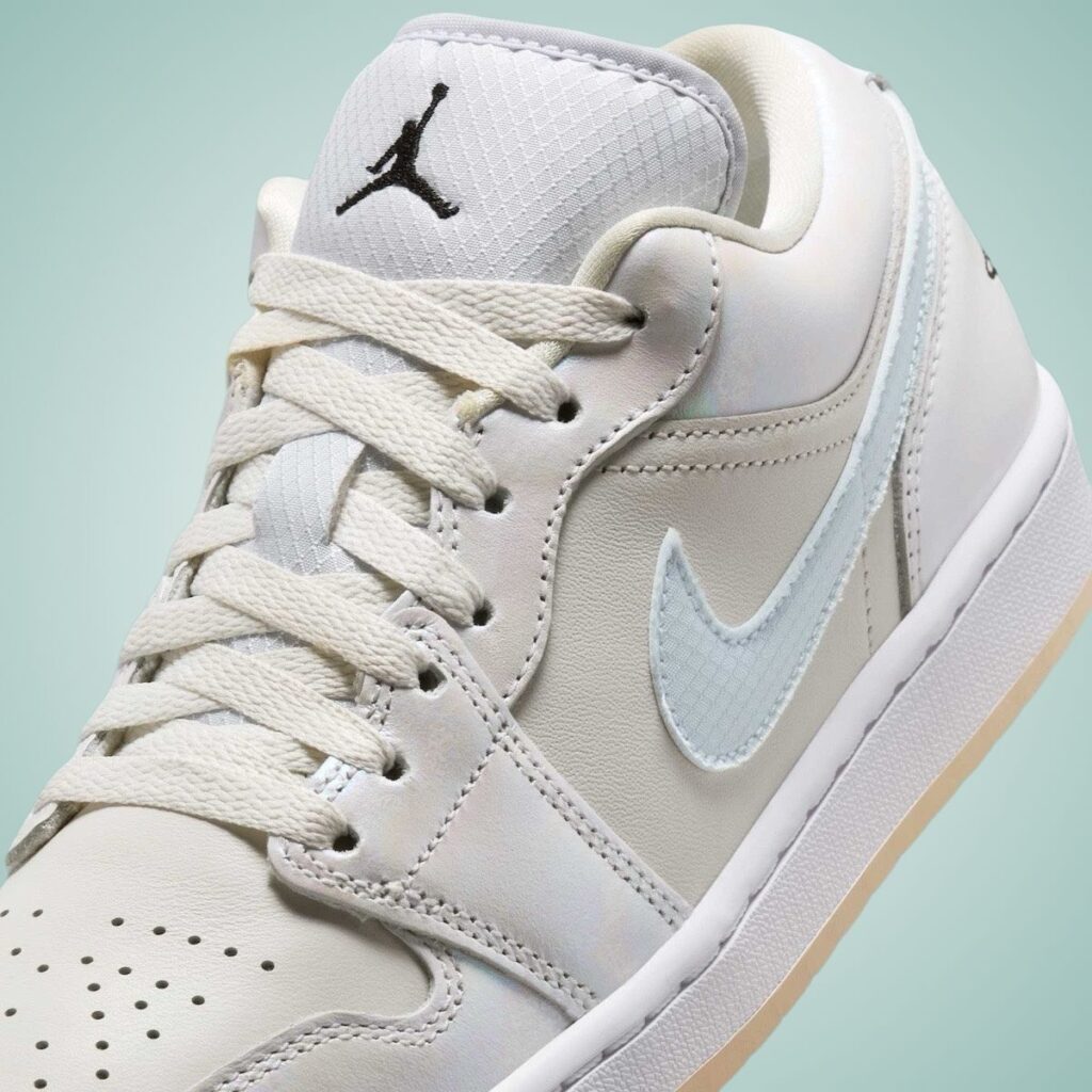 Air Jordan 1 Low WMNS Year of the Snake HF4080-001